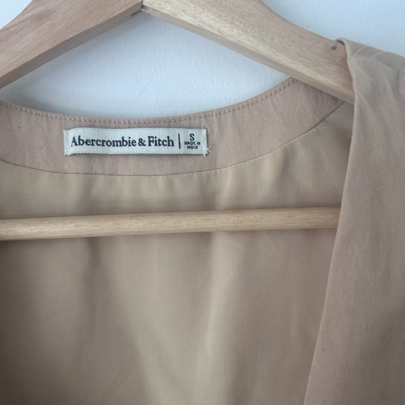 Abercrombie & Fitch tailored vest top - Picture 2 of 5